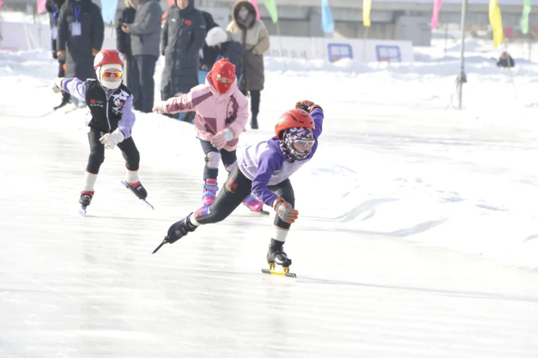 滑冰2.jpg